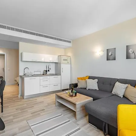 Danube View Oasis Apartment *